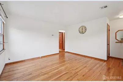 55 Metuchen Avenue, Middlesex, NJ 07095 - Photo 7