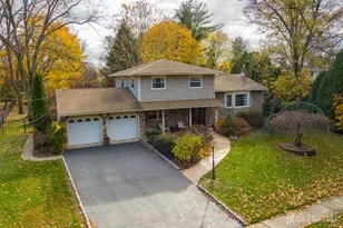 39 Dexter Rd, East Brunswick Township, NJ 08816 - Photo 3