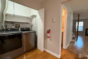 58 Canterbury Cir, Franklin Township, NJ 08873 - Photo 15