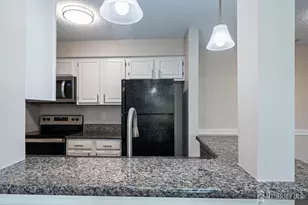 607 Ravens Crest Dr E, Plainsboro Township, NJ 08536 - Photo 7