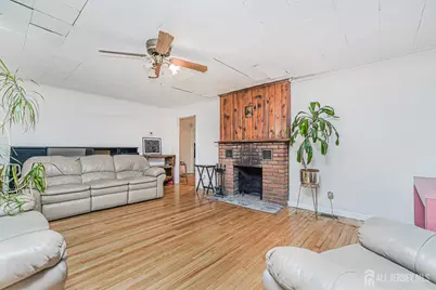 95 E Walnut Street, Metuchen, NJ 08840 - Photo 3