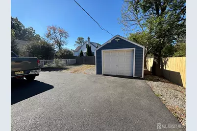 220 S Washington Avenue, Dunellen, NJ 08812 - Photo 9