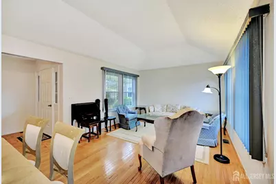 13 Benjamin Franklin Drive, Monroe Township, NJ 08831 - Photo 7