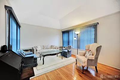 13 Benjamin Franklin Drive, Monroe Township, NJ 08831 - Photo 5