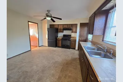 975-A &amp; B Bergen Avenue, North Brunswick Township, NJ 08902 - Photo 37