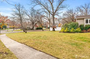 36 Sandalwood Dr, East Brunswick Township, NJ 08816 - Photo 3