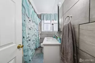 190 Lewis St, Perth Amboy, NJ 08861 - Photo 11