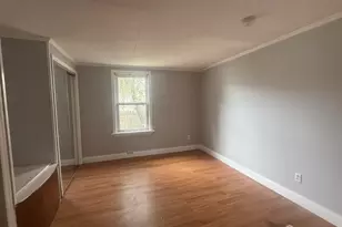 64 Fiat Ave, Iselin, NJ 08830 - Photo 5