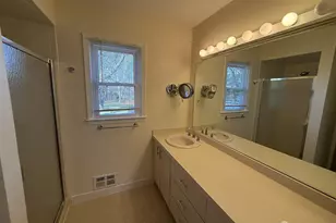 13 Beacon Hill Dr, East Brunswick Township, NJ 08816 - Photo 25