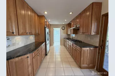 13 Beacon Hill Drive, East Brunswick Township, NJ 08816 - Photo 9