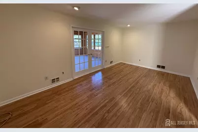 13 Beacon Hill Drive, East Brunswick Township, NJ 08816 - Photo 11