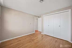 137 N Plymouth Ln, Monroe Township, NJ 08831 - Photo 23