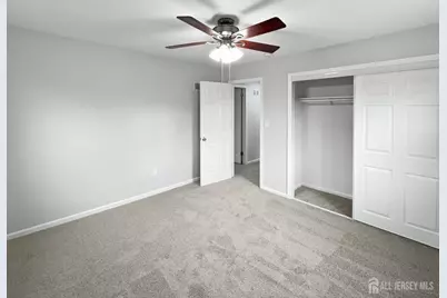 38 Warrenville Road, Middlesex, NJ 08846 - Photo 19