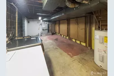 38 Warrenville Road, Middlesex, NJ 08846 - Photo 13