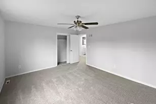 38 Warrenville Rd, Middlesex, NJ 08846 - Photo 15