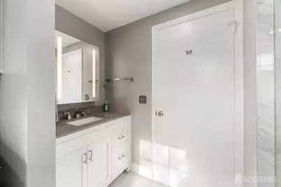 94 Gloucester Way #B, Monroe Township, NJ 08831 - Photo 17