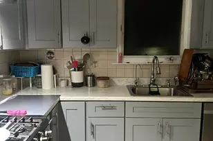 36 Rainford Rd, Edison, NJ 08820 - Photo 3