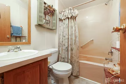 10 Twain Road, North Brunswick Township, NJ 08902 - Photo 19