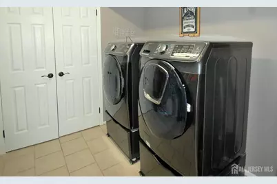 18 Pinetree Drive, Sayreville, NJ 08859 - Photo 31