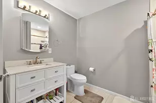 18 Baxter Rd, Edison, NJ 08817 - Photo 15