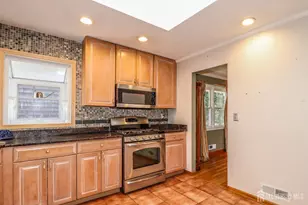 74 Newman St, Metuchen, NJ 08840 - Photo 9