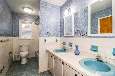 74 Newman Street, Metuchen, NJ 08840 - Photo 25