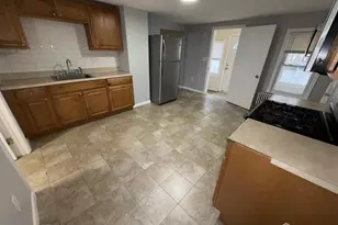 35 Hensler Ln, Sayreville, NJ 08872 - Photo 5