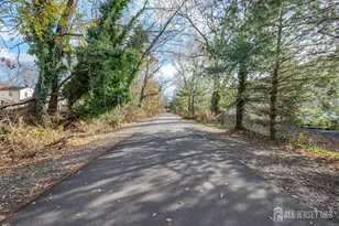 99 Liddle Ave, Edison, NJ 08837 - Photo 15