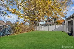 20 Burnet St, Avenel, NJ 07001 - Photo 31