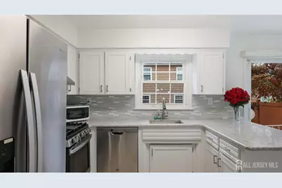 96 Wick Drive, Fords, NJ 08863 - Photo 9