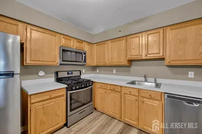 1234 Dogwood Court, New Brunswick, NJ 08901 - Photo 7