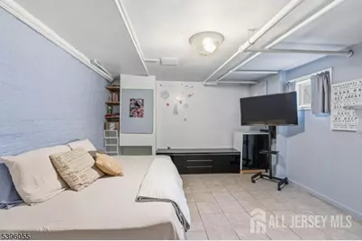 106 W Gibbons Street W, Linden, NJ 07036 - Photo 21