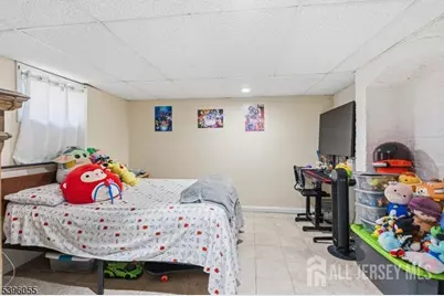 106 W Gibbons Street W, Linden, NJ 07036 - Photo 19