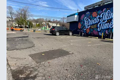 925 Amboy Avenue, Edison, NJ 08837 - Photo 17