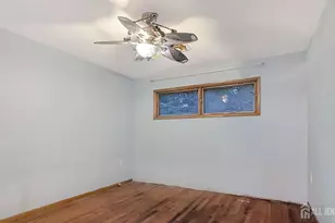 341 Jefferson St, Carneys Point, NJ 08069 - Photo 9