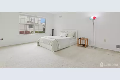 87 Freemont Court, Franklin Township, NJ 08873 - Photo 9