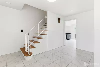 7 Oberlin Court, Edison, NJ 08820 - Photo 5