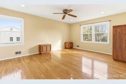 7 Oberlin Court, Edison, NJ 08820 - Photo 21