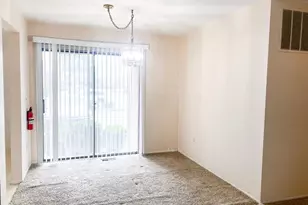 33 Foxhall St, Middlesex, NJ 08846 - Photo 5