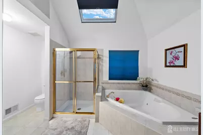 9 Independence Place, South River, NJ 08882 - Photo 11