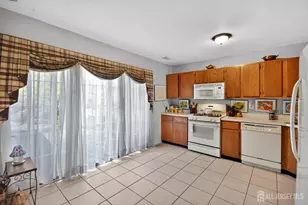 1312 Juniper Ct, South Brunswick Township, NJ 08852 - Photo 7