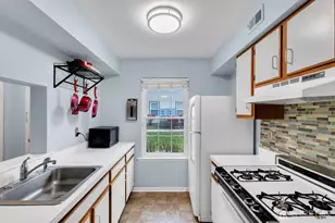 1703 Commons Dr, East Brunswick Township, NJ 08816 - Photo 15