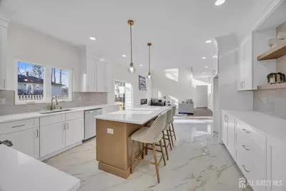 265 W Prescott Avenue N, Edison, NJ 08820 - Photo 19