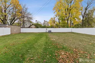 84 Hollywood Ave, East Orange, NJ 07018 - Photo 23