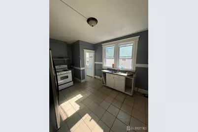 85-87 Montgomery Avenue, Irvington, NJ 07111 - Photo 23