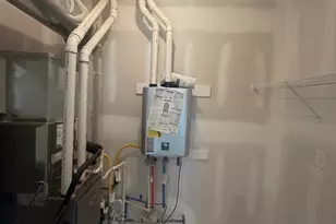 808 Sadie Cir, New Brunswick, NJ 08901 - Photo 7