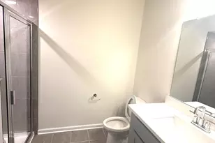 808 Sadie Cir, New Brunswick, NJ 08901 - Photo 5