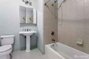 325 Regency Pl, Middlesex, NJ 07095 - Photo 27