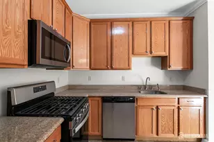 325 Regency Pl, Middlesex, NJ 07095 - Photo 17