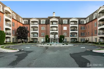 325 Regency Place, Middlesex, NJ 07095 - Photo 1